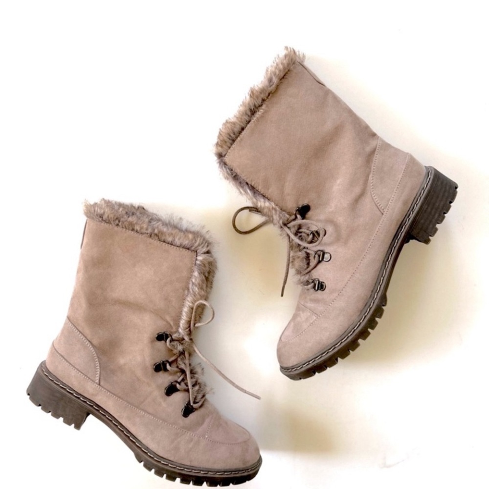 Bass beige faux fur lined boots - size 5.5 - Picture 2 of 14